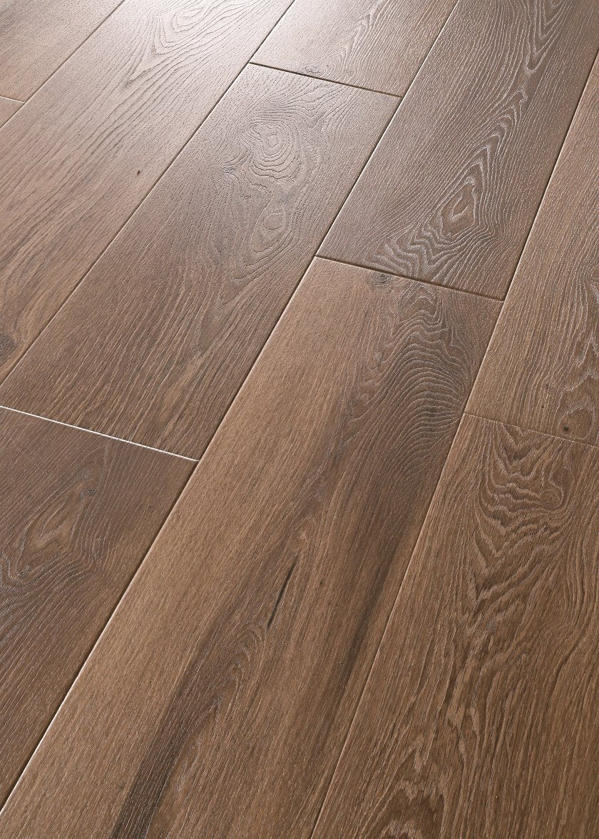 Retro Revival - Cinnamon Bark Oak 9" Vinyl Plank